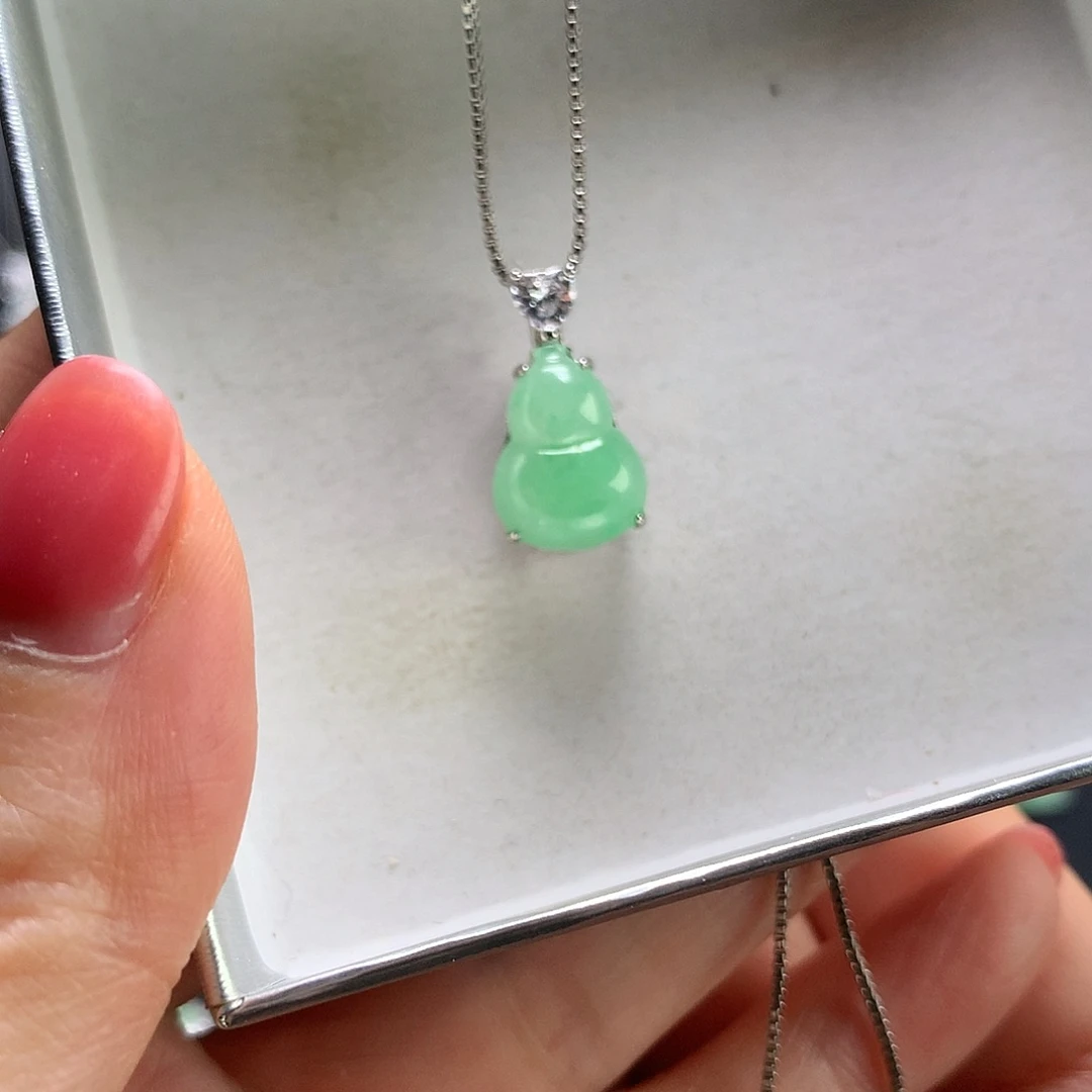 颈饰银S925镶嵌翡翠11111111