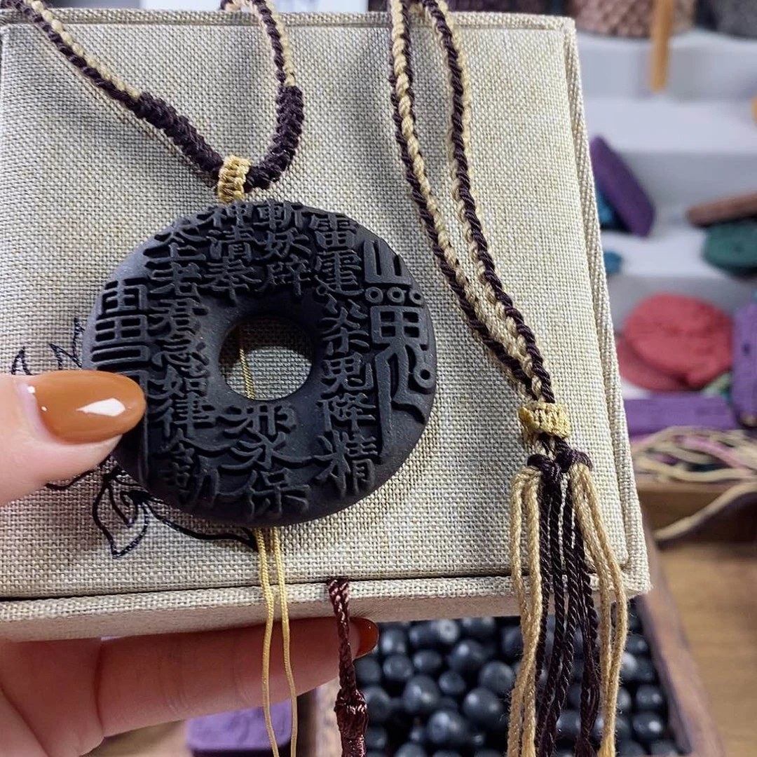 合香黑金大四合山鬼平安扣