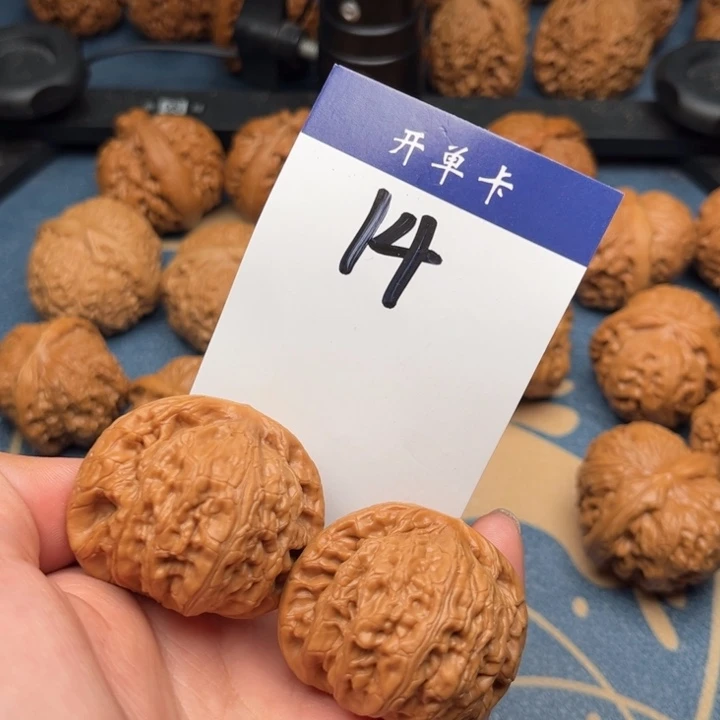 文玩核桃吊坠?*铁锤 14