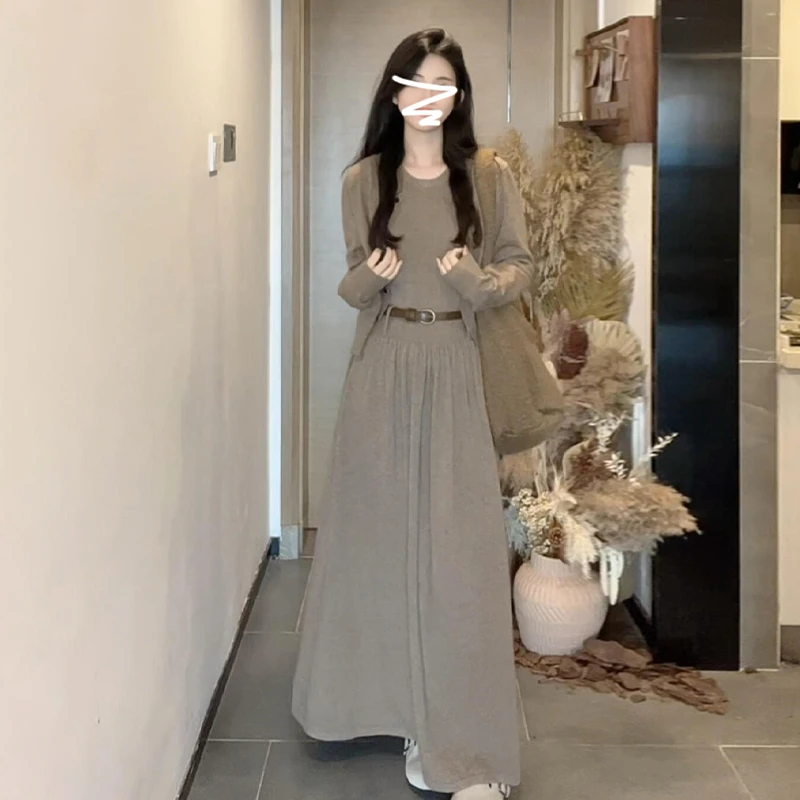 长袖针织连衣裙子女早春季2025新款韩系穿搭入秋搭配一整套装长裙