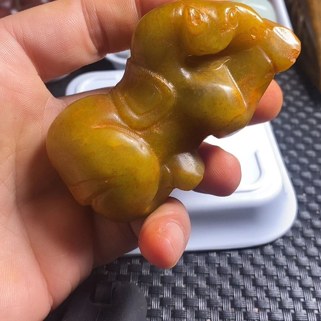 岫玉未镶嵌珠宝奇石