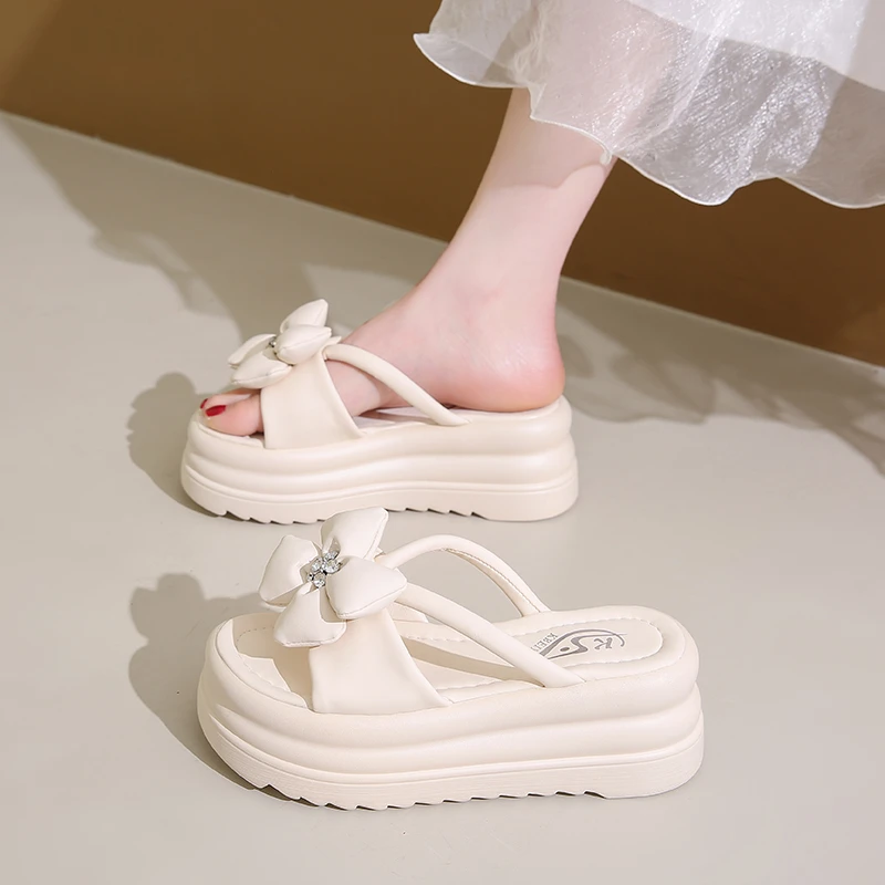 7cm厚底增高凉拖鞋女夏季外穿2025新款配裙子时尚百搭海边沙滩鞋