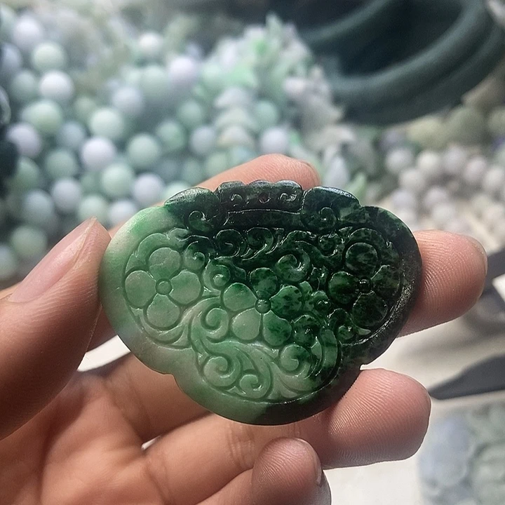 定制翡翠未镶嵌天然翡翠