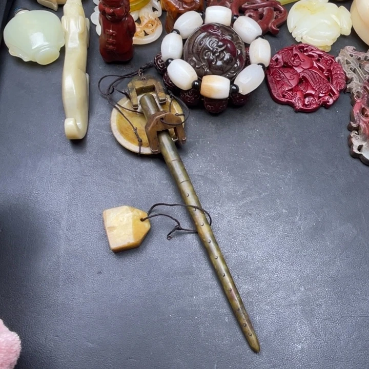 白玉菩提吊坠摆件