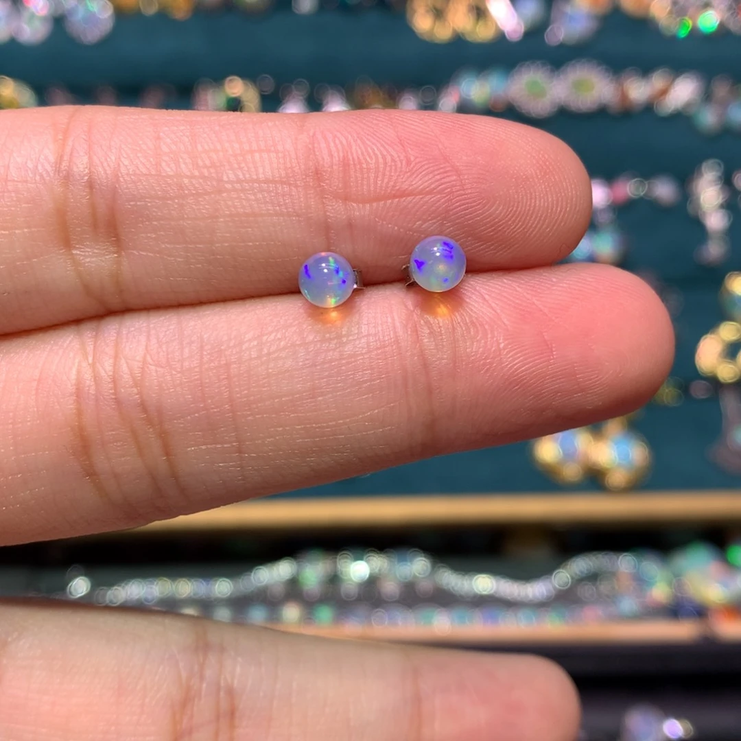 银S925镶嵌欧泊耳钉