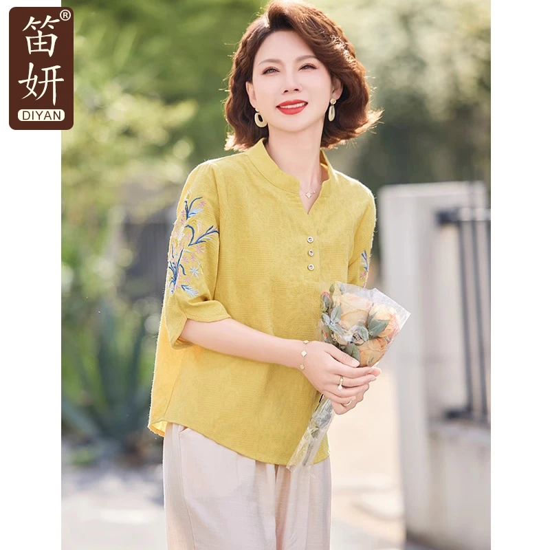 妈妈夏季棉麻短袖套装2025新款中老年女装夏装洋气时尚上衣两件套