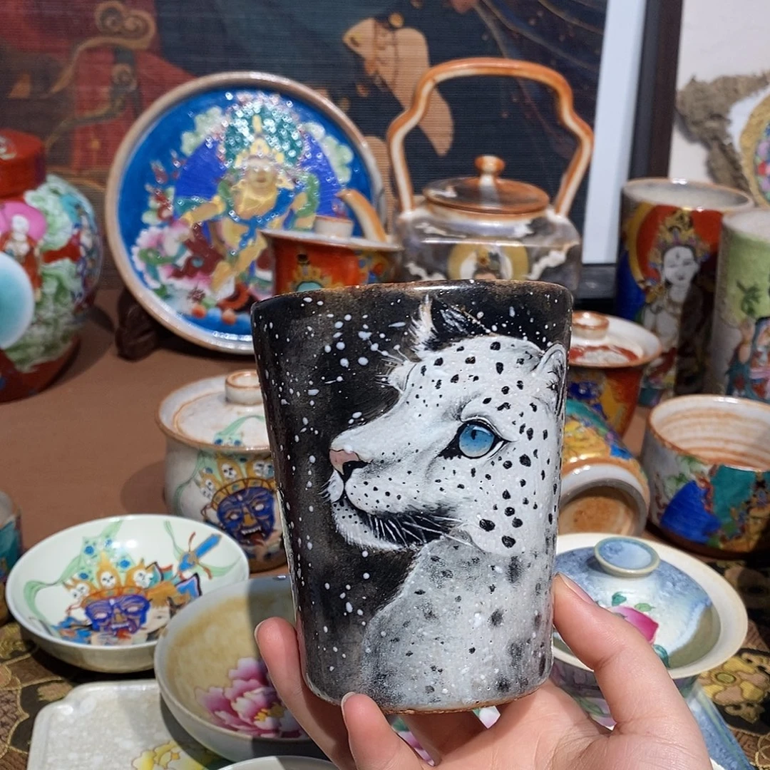 雪豹景德镇手工手绘制作