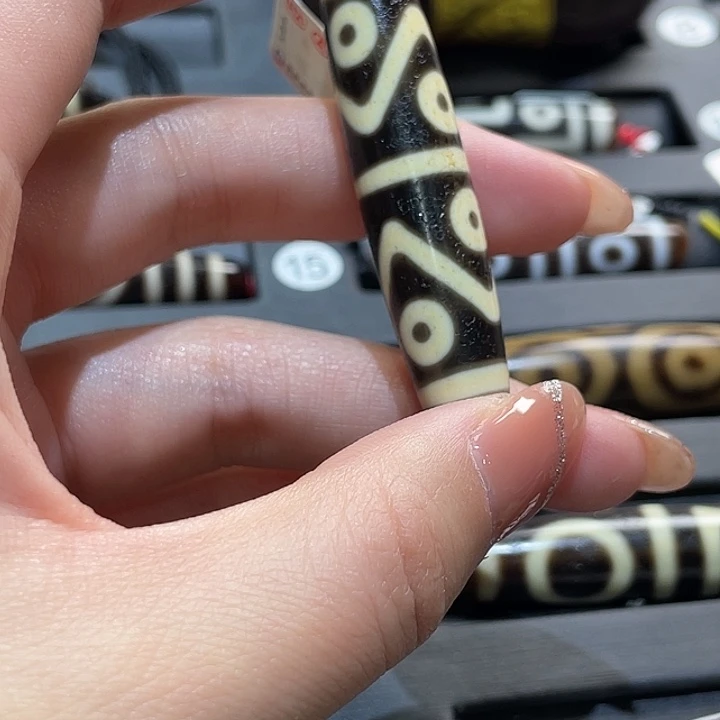 温***湾玛瑙/玉髓（覆膜）未镶嵌颈饰