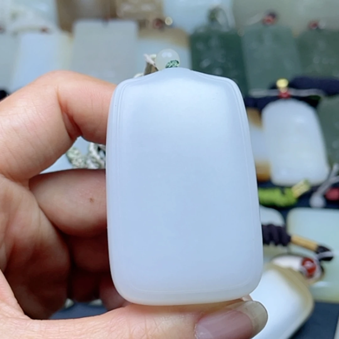 【闪购商品】颈饰未镶嵌和田玉翱**鸟