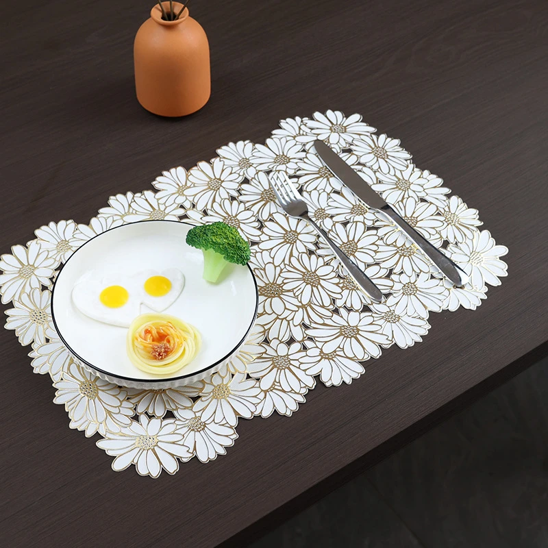 [拍一发二]雏菊花纹PVC西餐垫 ins隔热垫轻奢烫金防水防滑餐垫