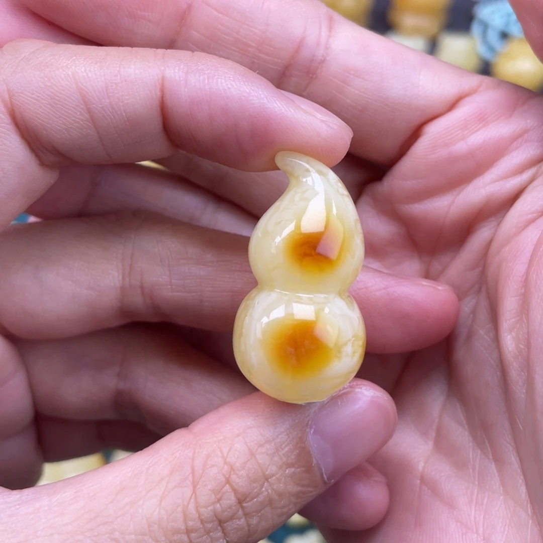 裸石琥珀未镶嵌蜜蜡