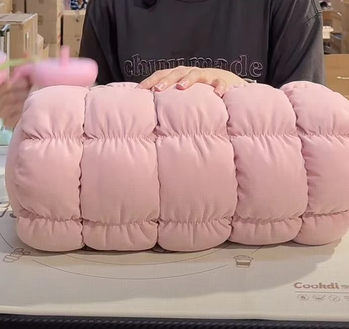 K251740（40.5*15cm） 粉色绗缝圆柱形靠枕 沙发腰靠