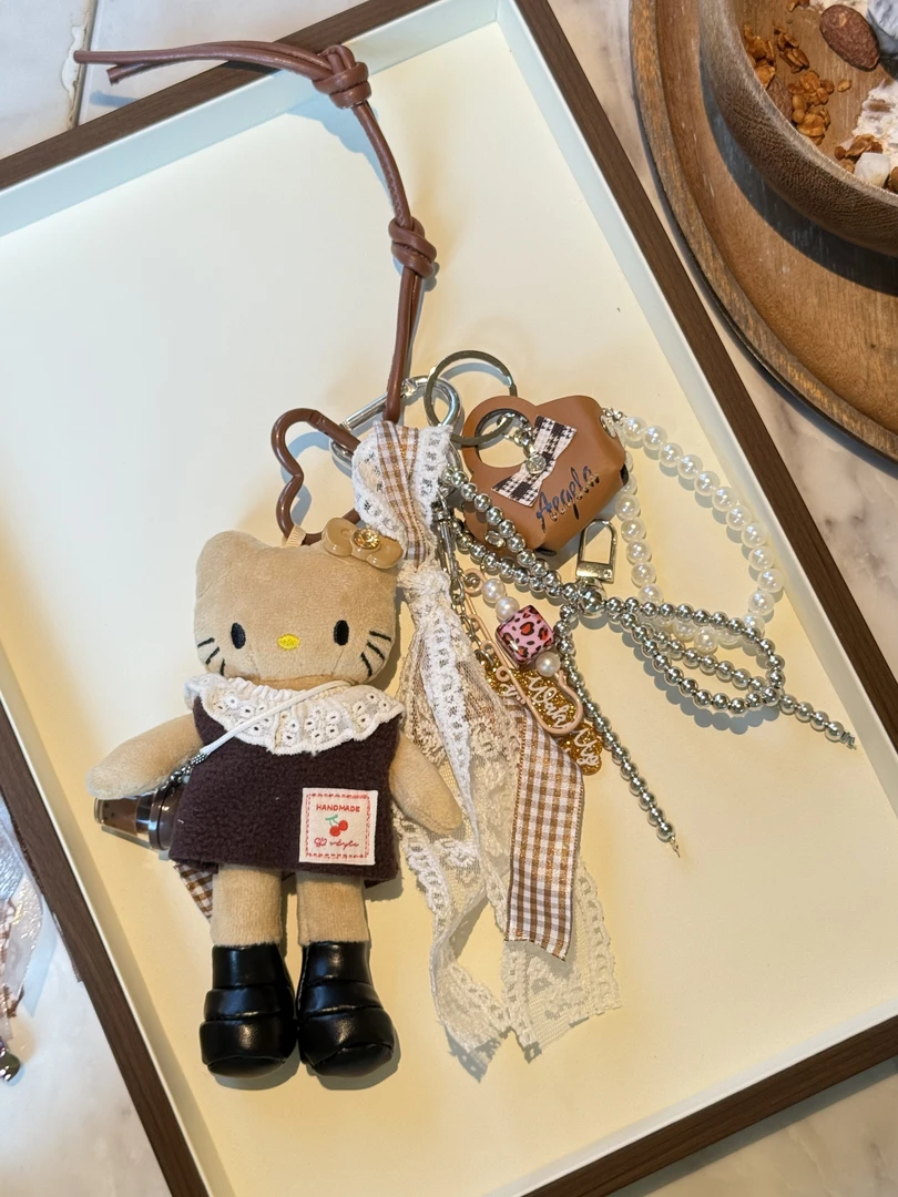 小香风Hellokitty包包挂件可爱毛绒公仔不含手机链