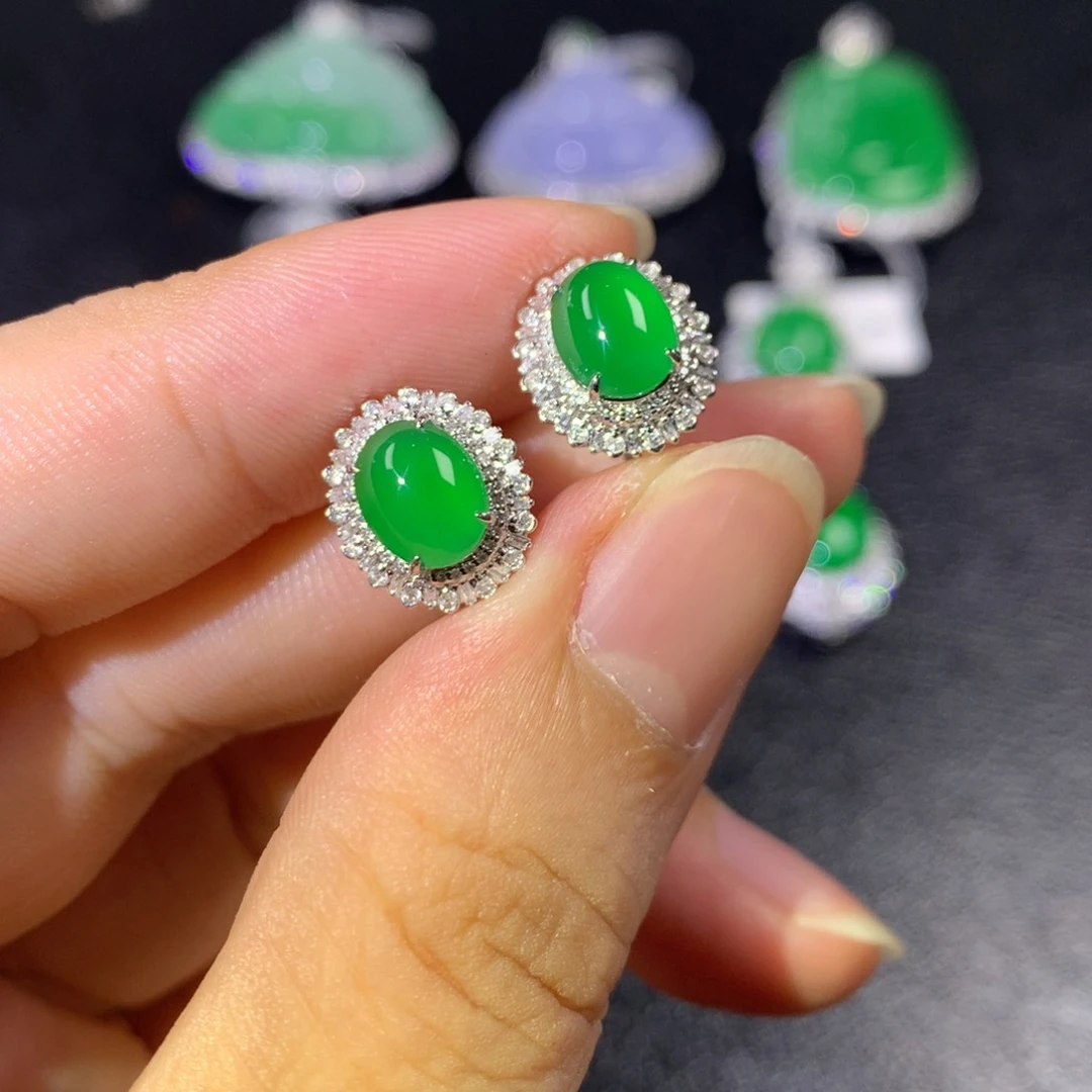 翡翠18K金镶嵌耳饰翡翠