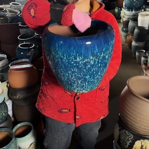 口28高31瑕疵一个盆。