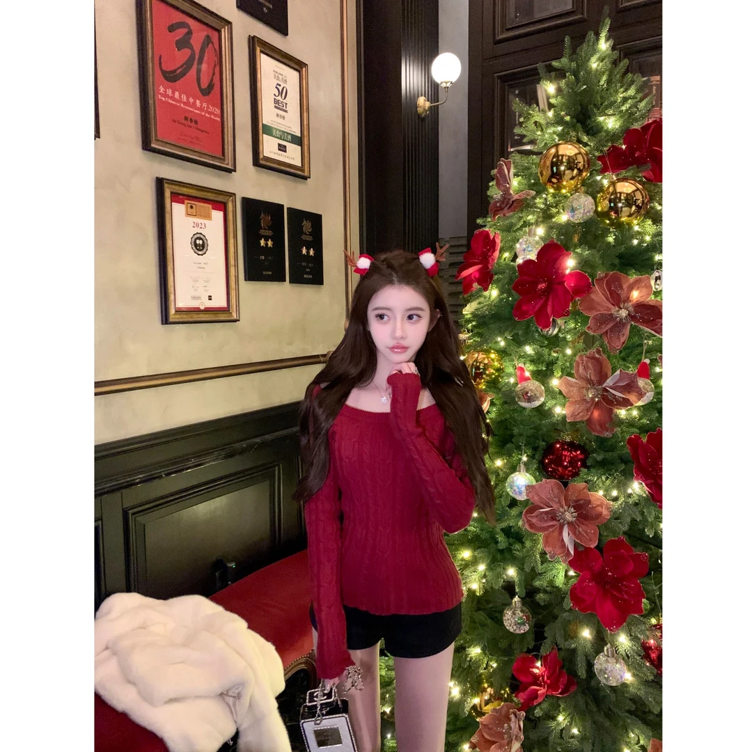 【乖乖女】2025秋冬新款斜肩多穿麻花针织上衣配显瘦高腰短裤两件套