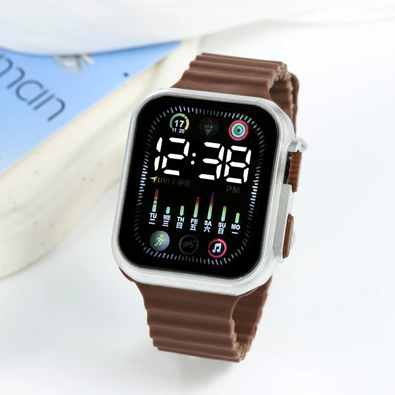 钟表配饰新款韩版LED电子表炫酷数字灯显时尚学生情侣按键表