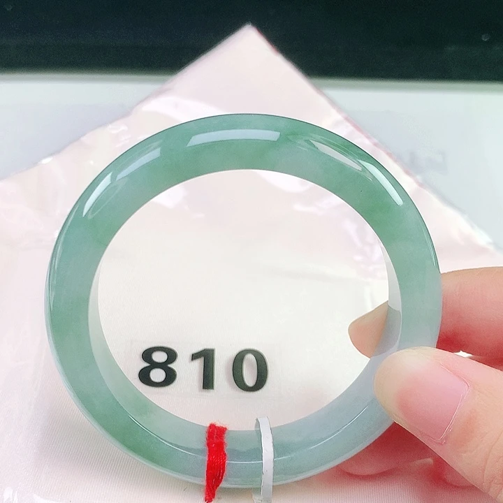 翡翠未镶嵌手镯翡翠手镯