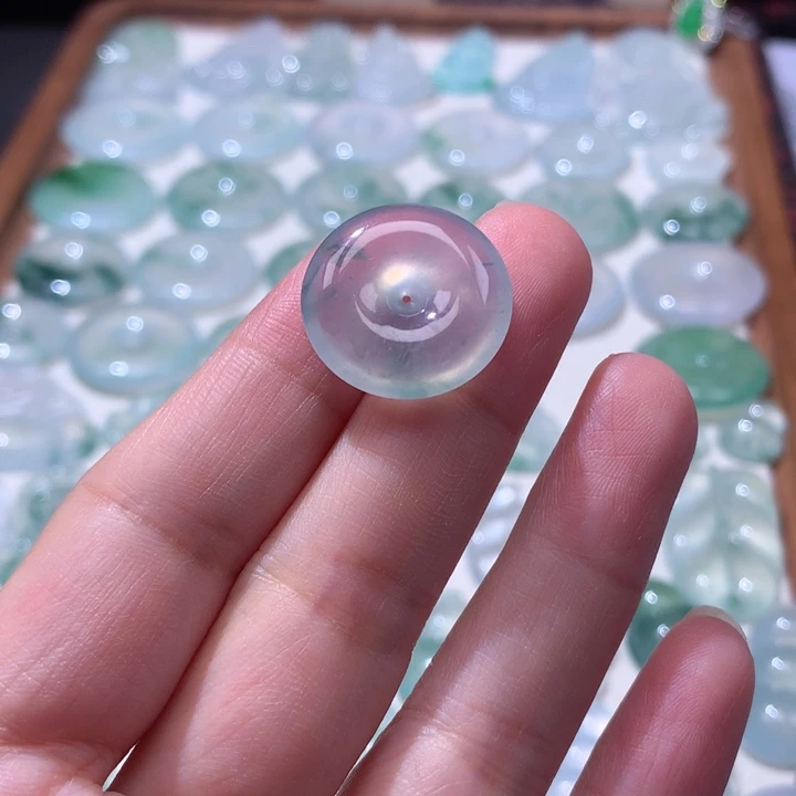 颈饰未镶嵌翡翠高冰飘花平安扣