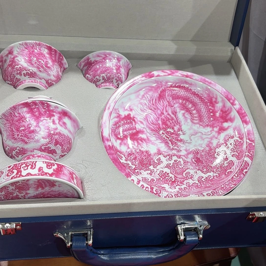 瓷片景德镇瓷器精品陈列