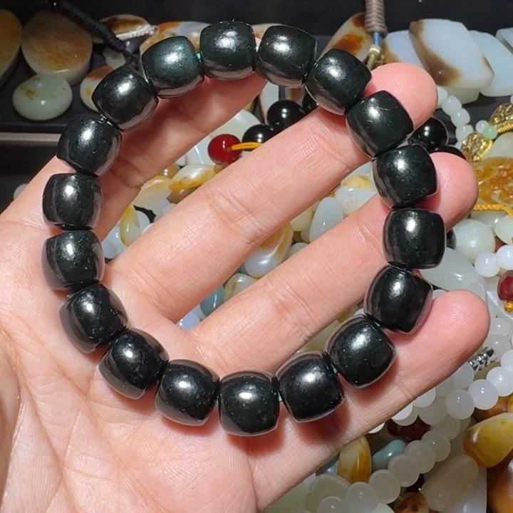 和田玉未镶嵌手串