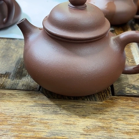 茶壶紫砂老紫泥容天250cc微瑕