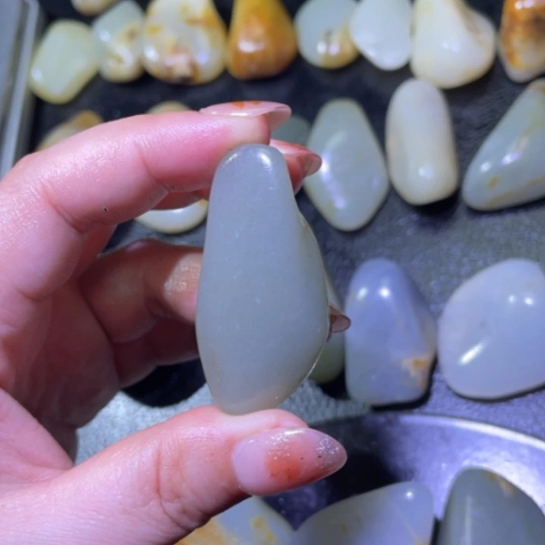 【闪购商品】颈饰未镶嵌和田玉?****?