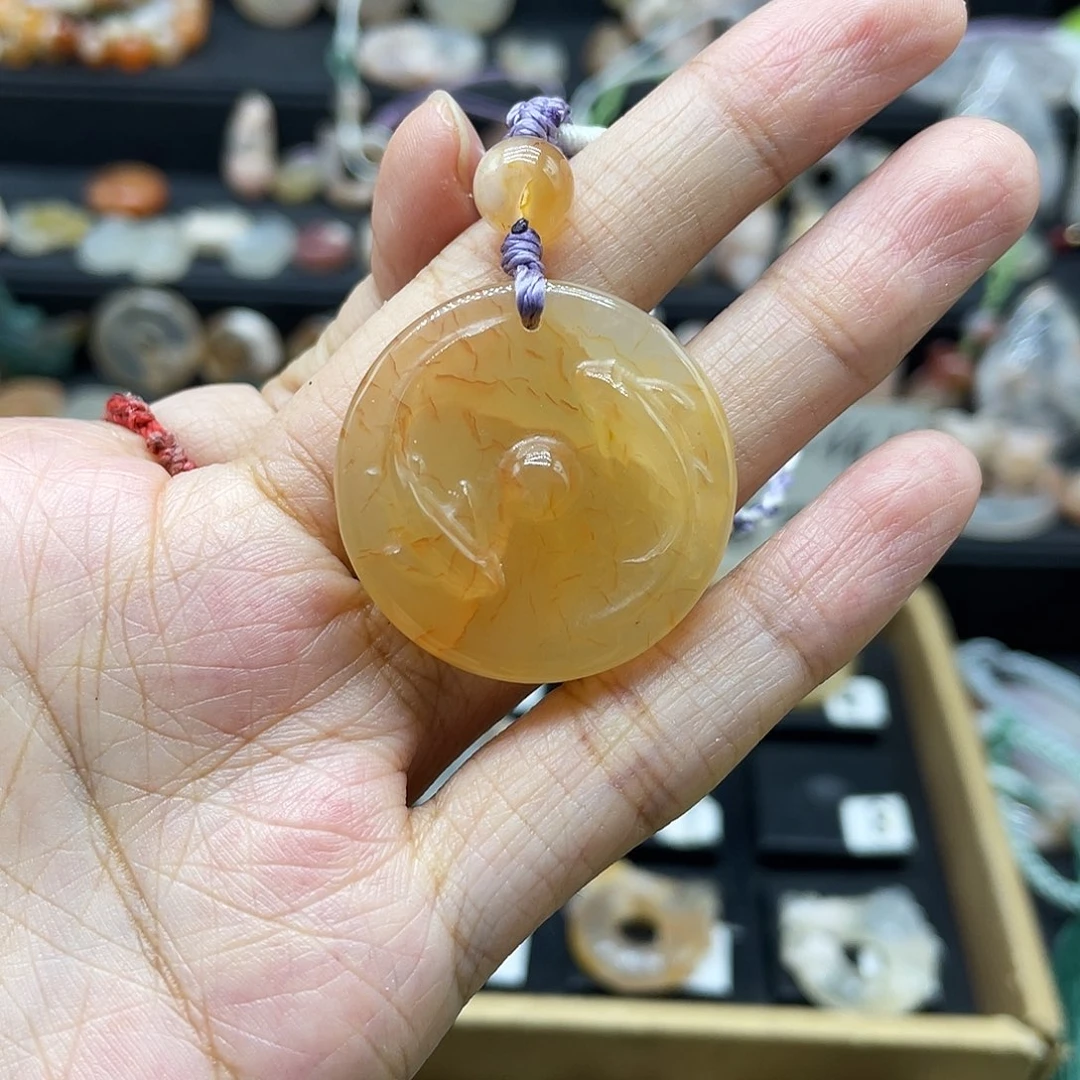 悦***悦玛瑙/玉髓合金颈饰