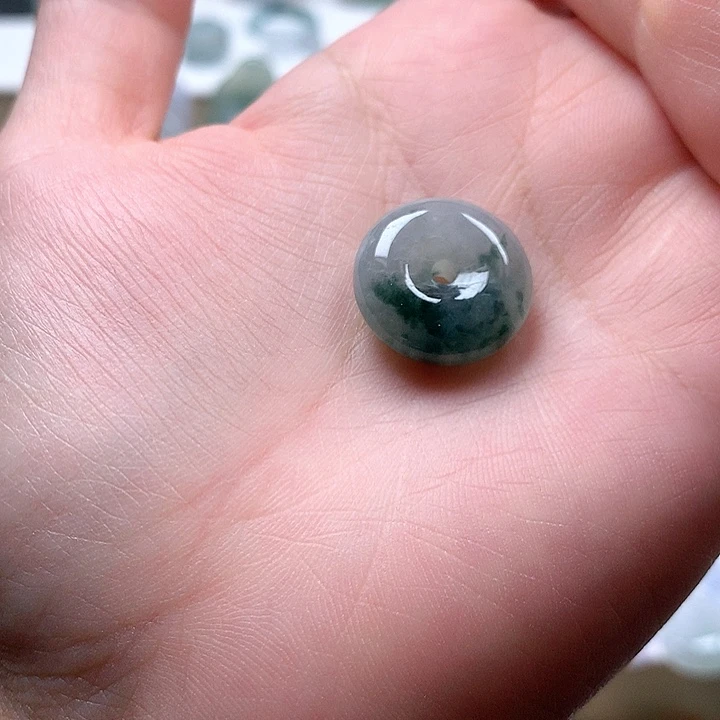 M***森翡翠未镶嵌颈饰翡翠88