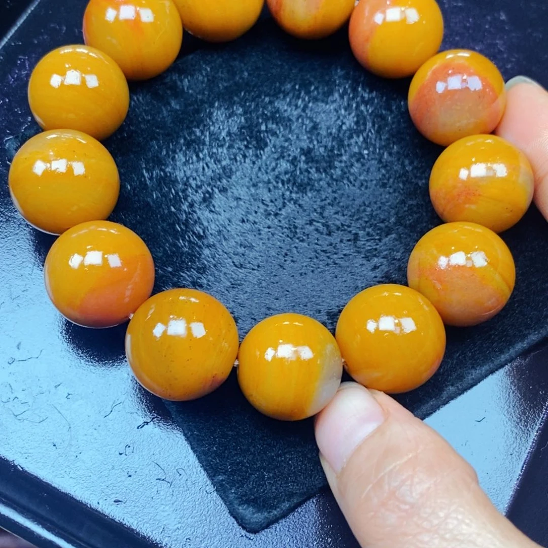 未镶嵌石英质玉（黄龙玉）颈饰