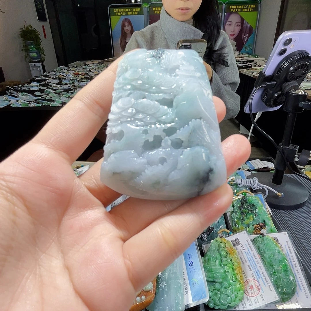 颈饰未镶嵌翡翠一