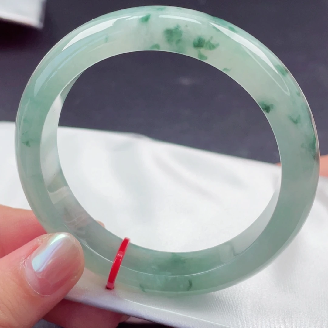 翡翠未镶嵌手镯57圈口