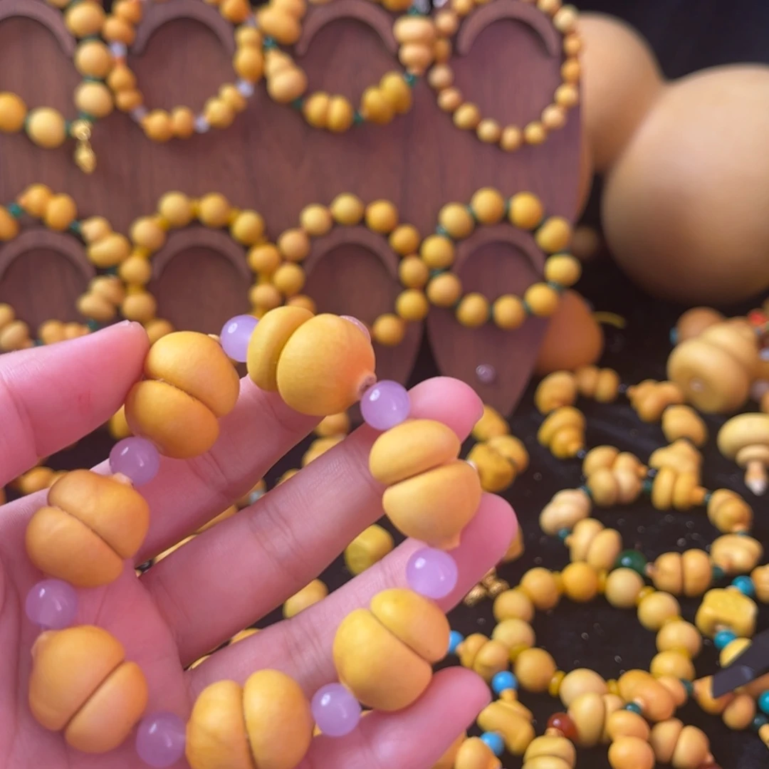 M*七颗小圆汉堡钱袋手串