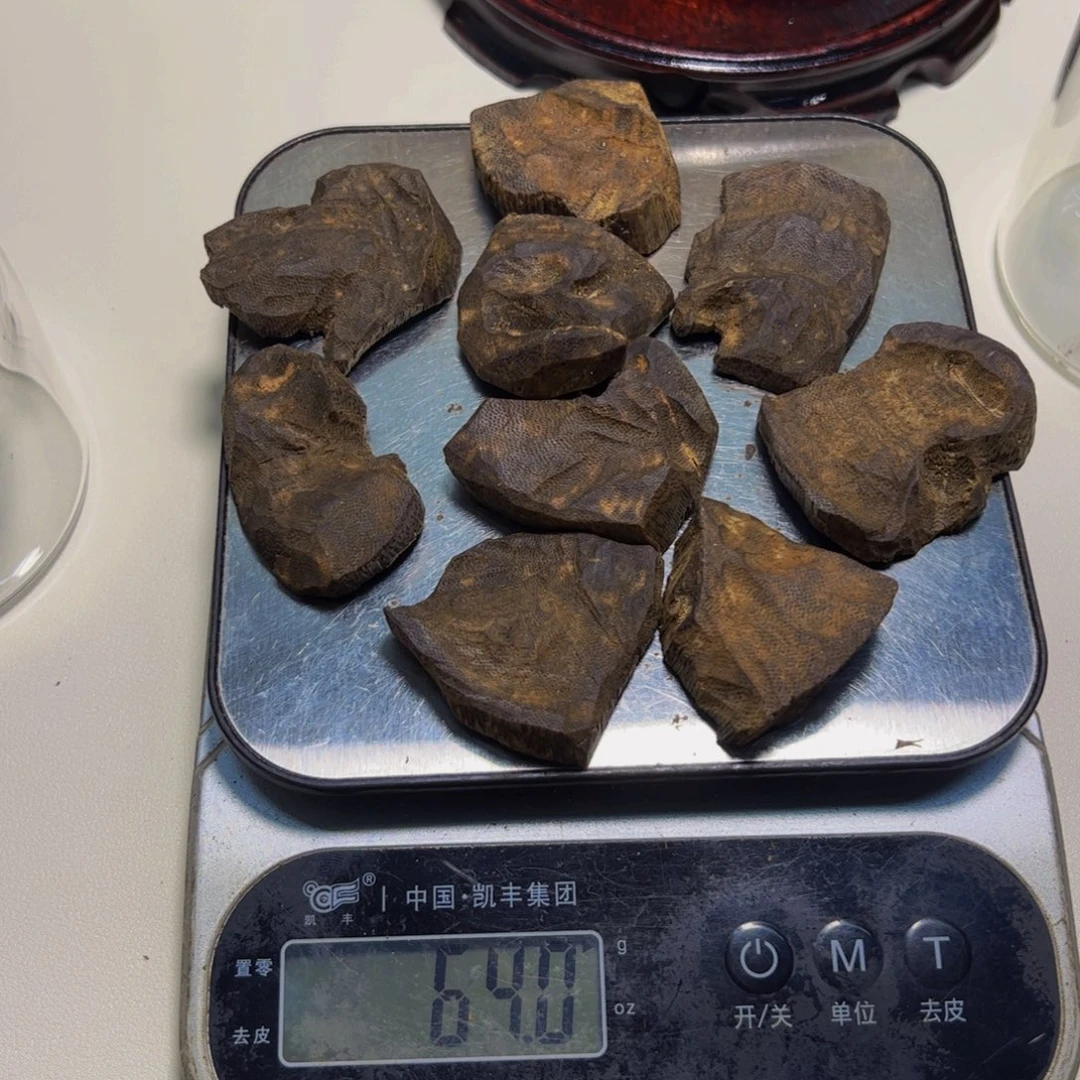 沉香木手把件L****y沉香厚肉包头