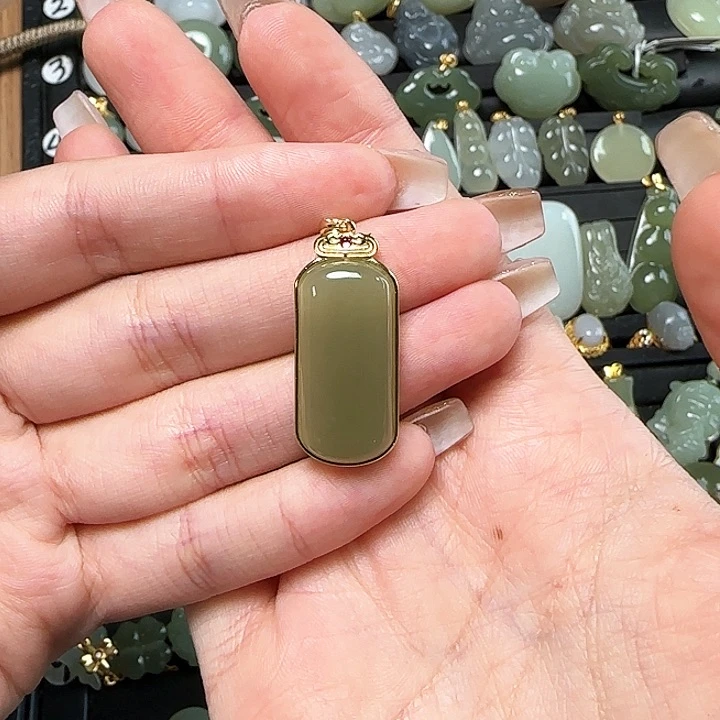 和田玉银S925镶嵌颈饰