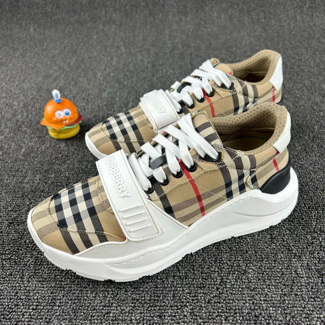 95新 BURBERRY/博柏利 格纹老爹鞋38码 徽标魔术贴 运动HB4036