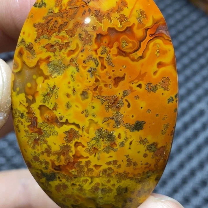 玛瑙/玉髓颈饰未镶嵌赖*洋