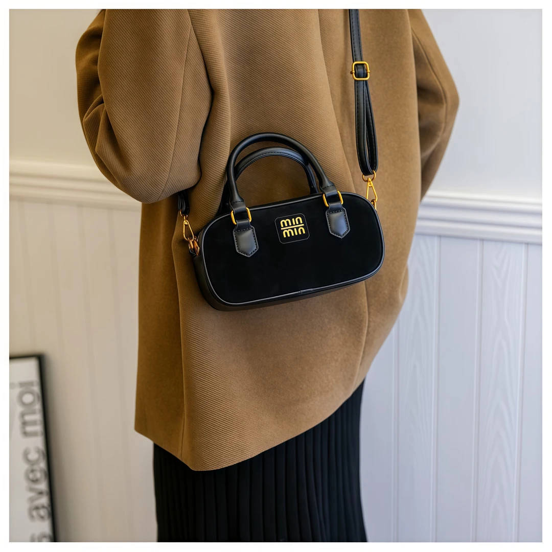 学生通勤大容量逛街磨砂百搭甜美斜挎包复古防盗手拎包拉链漆皮女