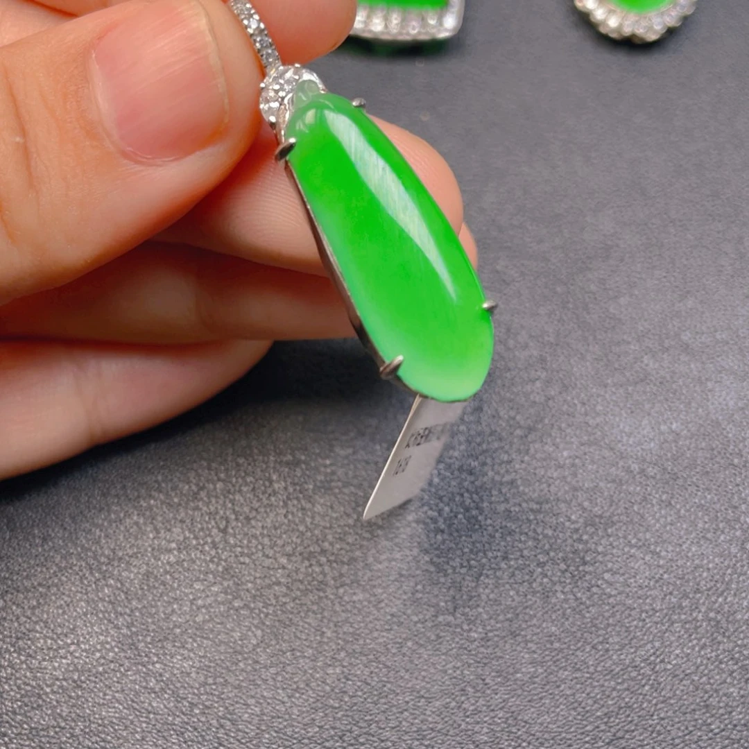 翡翠银S925镶嵌吊坠(不含链)