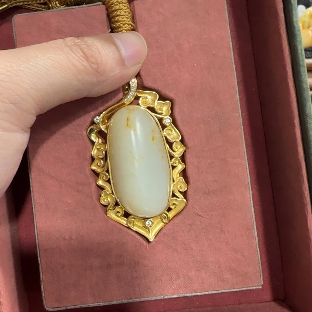 和田玉未镶嵌挂件