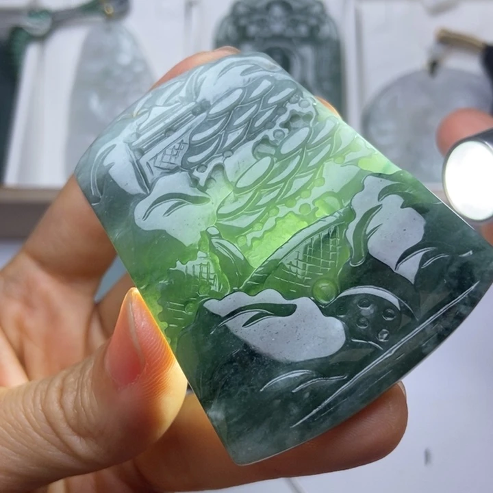 颈饰未镶嵌翡翠翡翠