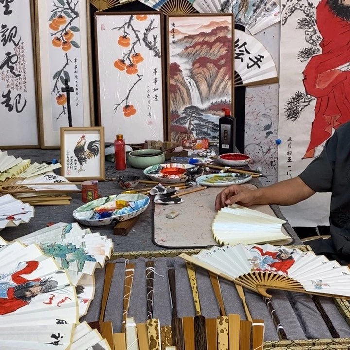 国画菩**下扇面ban mo mo o