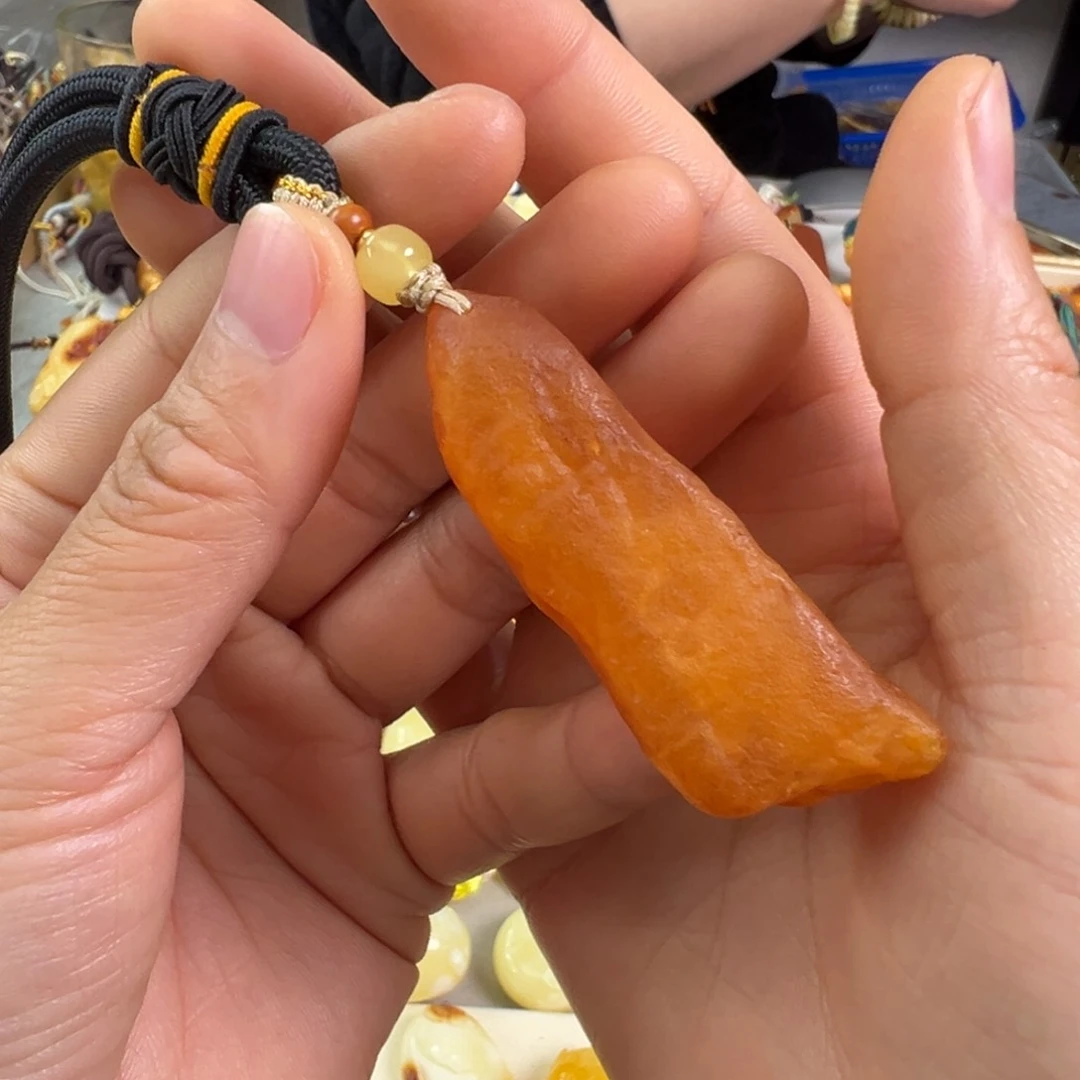 琥珀裸石未镶嵌M****i蜜蜡