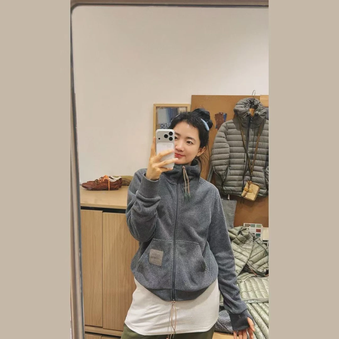 WOGU250852高级灰连帽卫衣