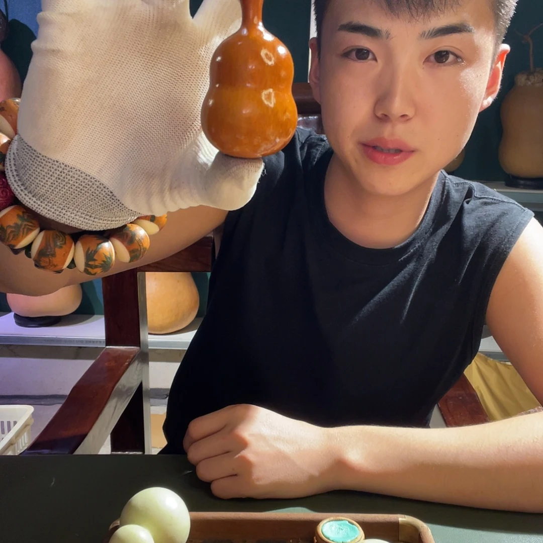 L***文玩精品小葫芦111