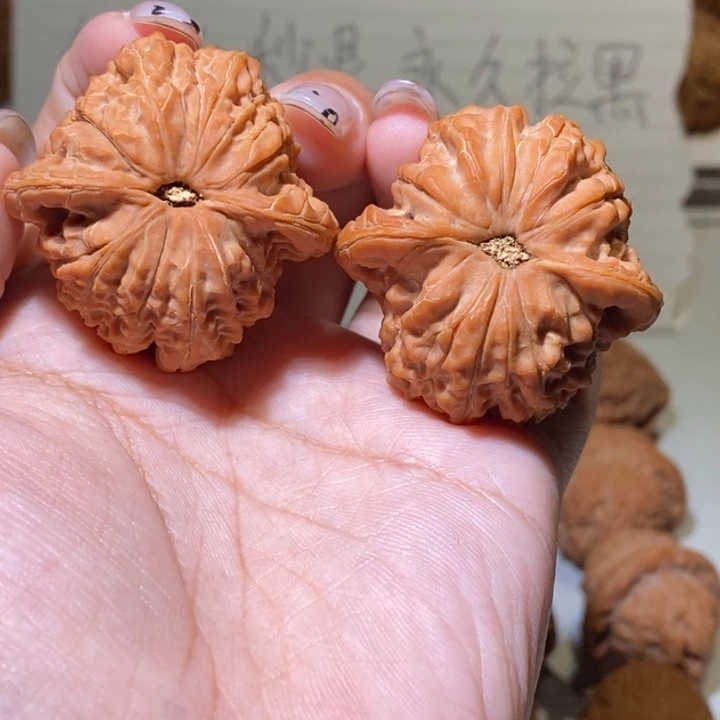 缪***霸手串/手链核桃雪麒麟
