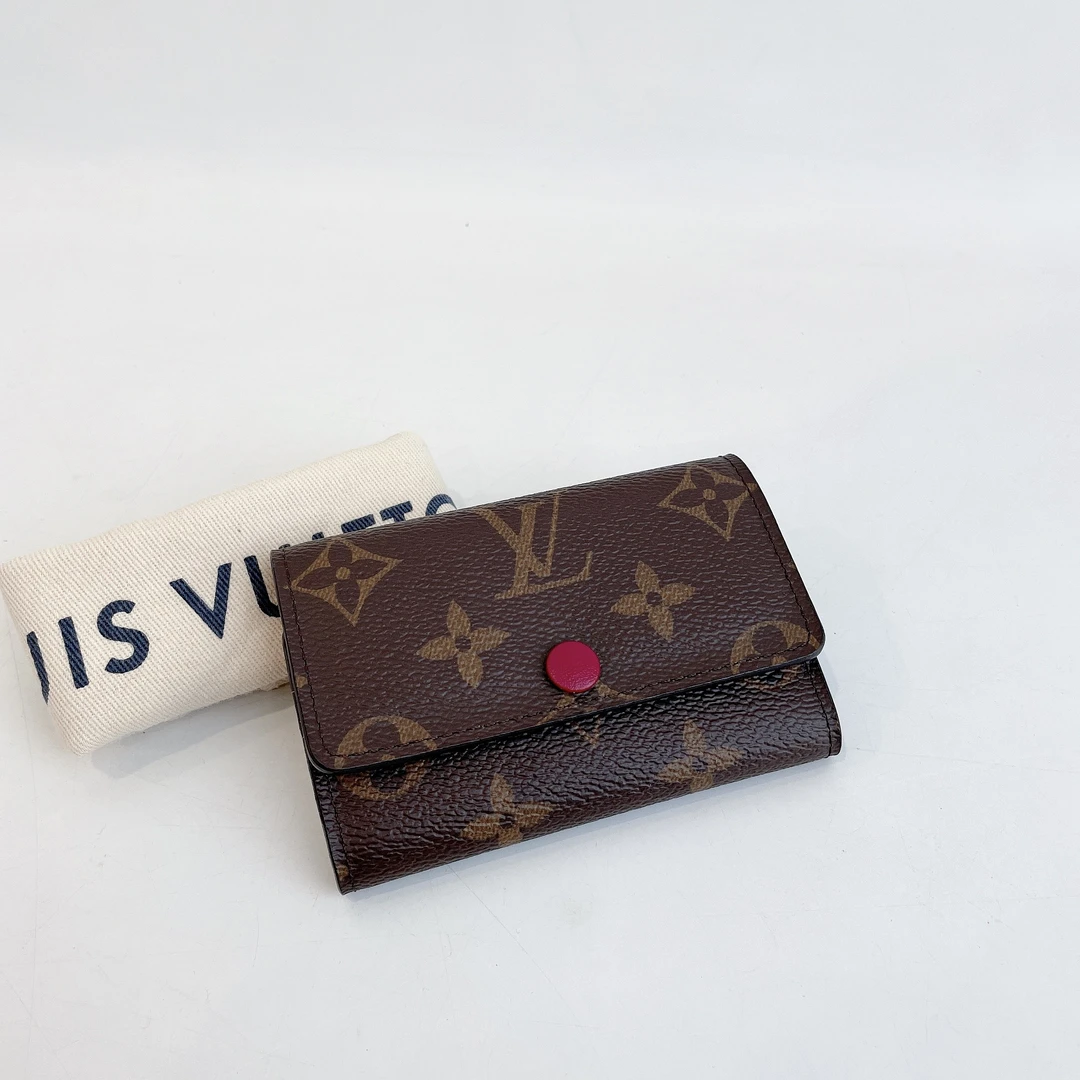 99新 LouisVuitton/路易威登 老花枚粉豆豆6匙钥匙包