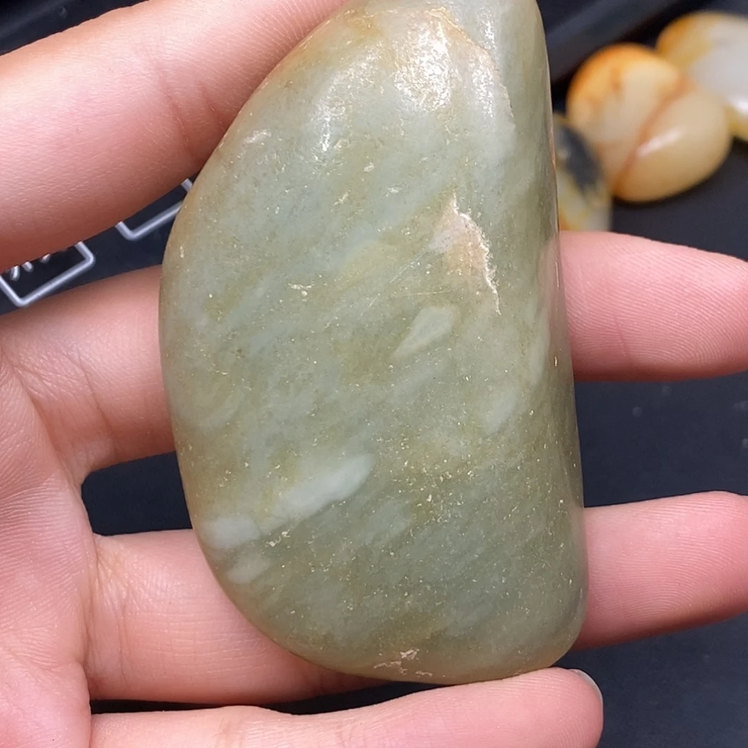 和田玉（糖玉）未镶嵌挂件