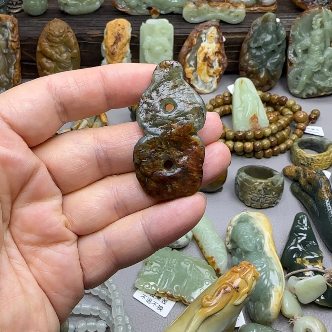 岫岩河磨玉（透闪石质玉）未镶嵌珠宝奇石