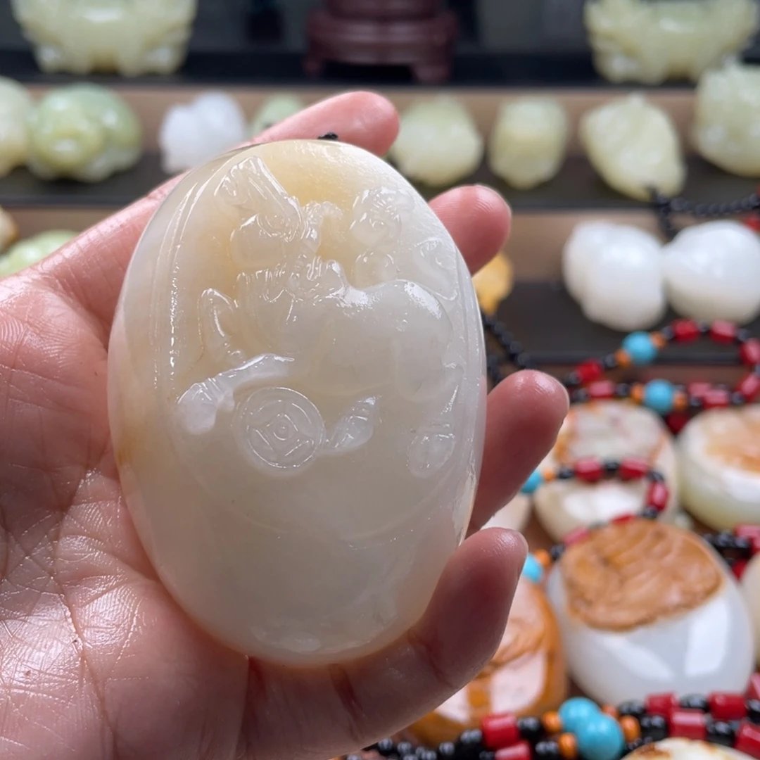 用***2石材古青石手把件